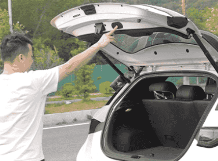 Xevaban.com ở 214 Giải Phóng là đơn vị chuyên cung cấp phụ kiện oto, đồ chơi oto, đồ chơi byd dolphin, phụ kiện byd dolphin, xevaban, 214 giải phóng, cốp điện dolphin, độ cốp điện dolphin, đóng mở cốp tự động dolphin.